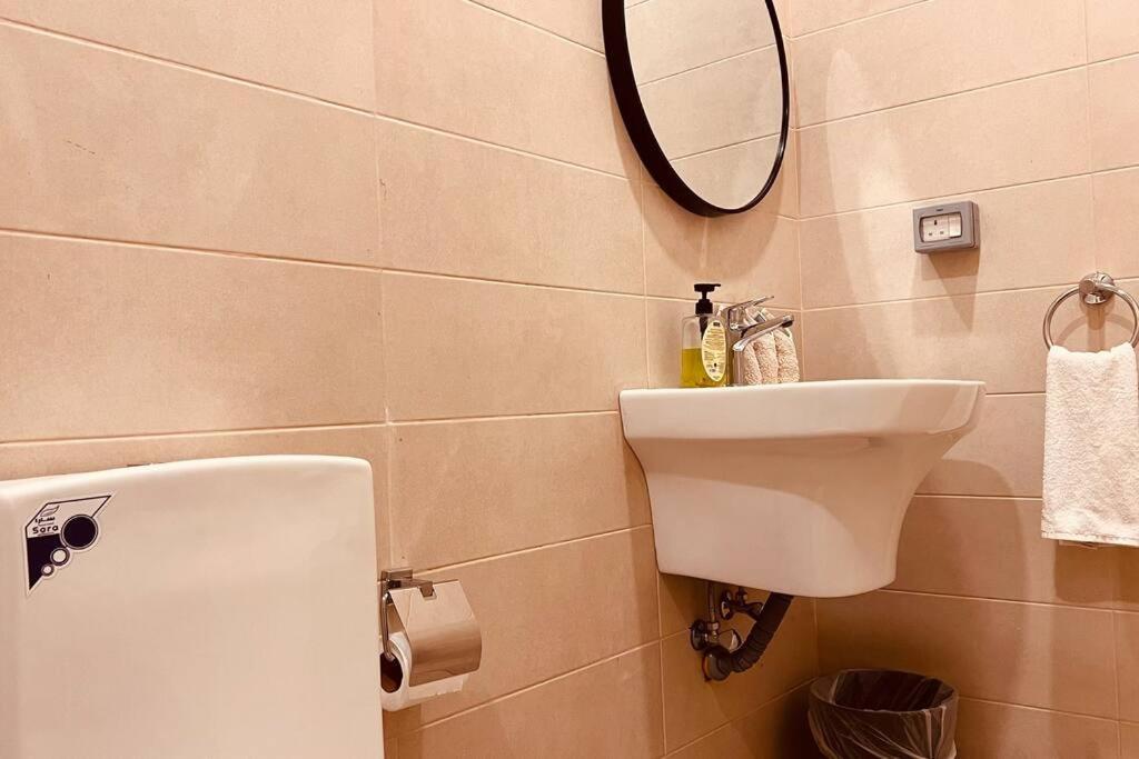 One Guest Place 2Bhk Apartments Near The Beach Muscat Exterior photo